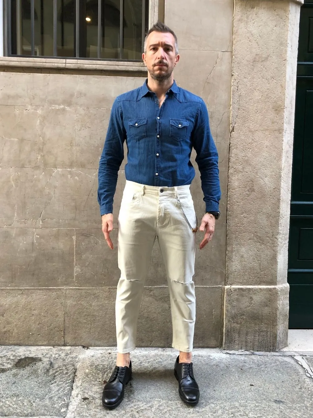 Jeans carrot strappo ginocchio gl